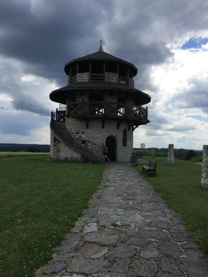 Agroturystyka "Pod Bluszczem" Krasnobrod Exterior photo